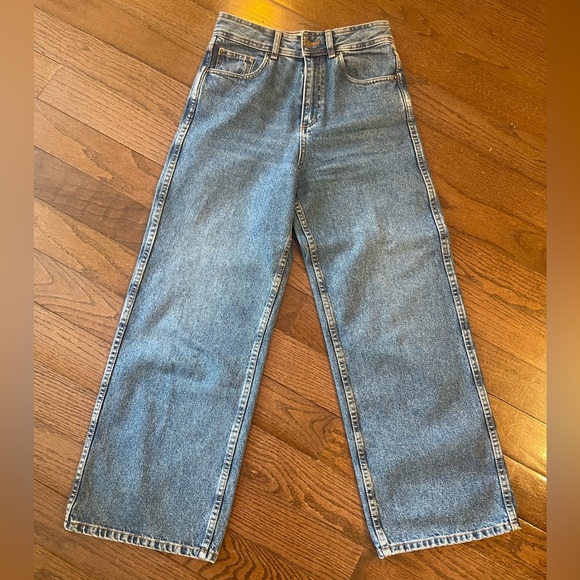 Sezane Le Crop Jean Denim. Size 36. Color: Denim Blue - Picture 6 of 11